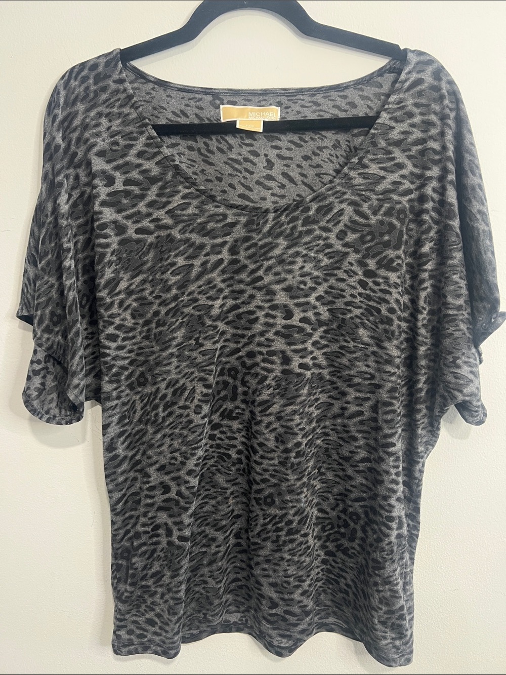 Michael Kors Women’s Charcoal and Black Leopard-Print Short Sleeve Tee - Size XL